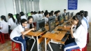 Hoc sinh trường THPT Trần Nguyên Hãn tích cực tham gia cuộc thi giải Toán và tiếng Anh trên Internet.